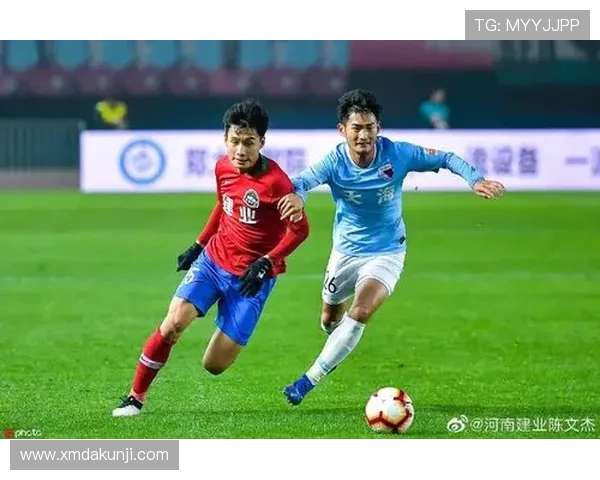 加亚在瓦伦西亚近期表现稳健,防守端发挥稳定 加亚在瓦伦西亚近期表现稳健,防守端发挥稳定