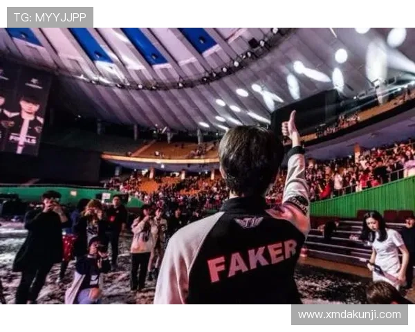 唐佳豪赛场外居然成了买买买狂魔，钱包都快撑爆了吧？